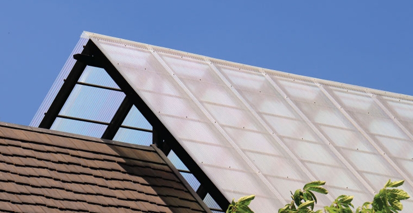 2 popular transparent roofing materials